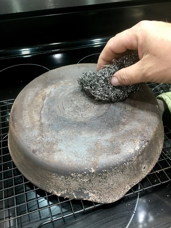 How to Clean a Rusty Cast Iron Skillet - The Thrifty Apartment