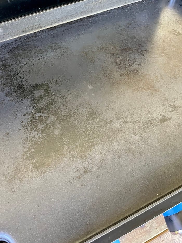 ceramic surface on the Pit Boss ultimate griddle
