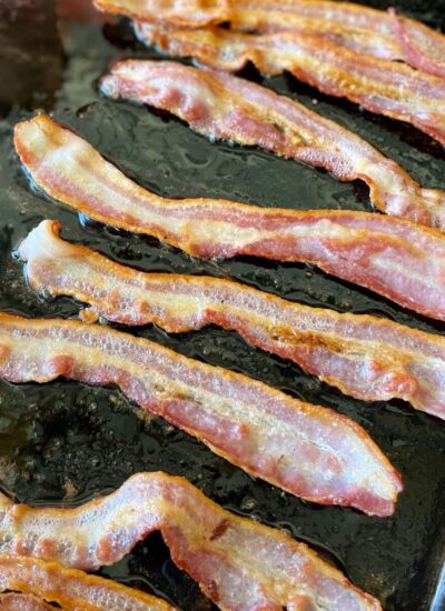 cooking bacon on the griddle