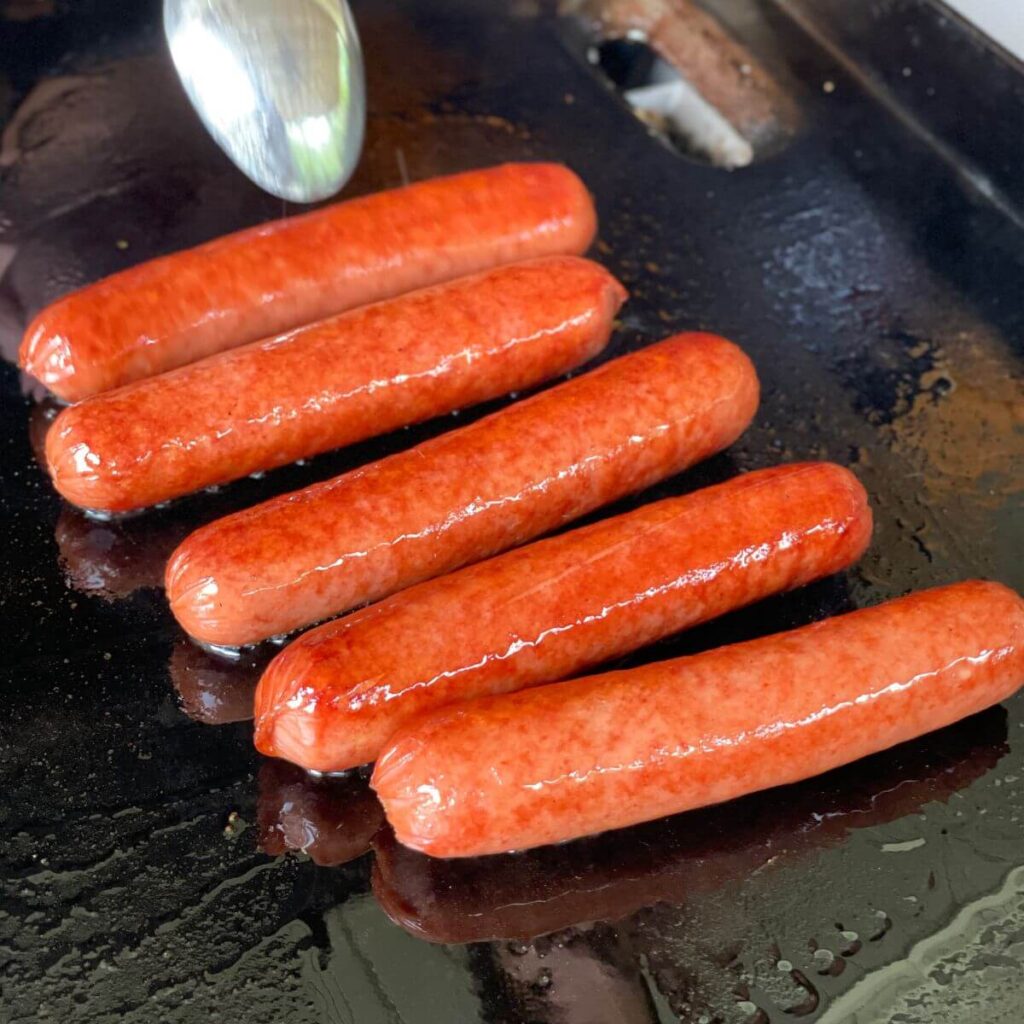 cooking griddle hot dogs