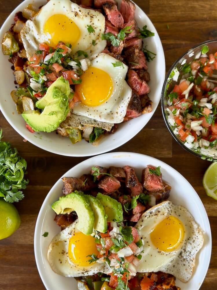 Mexican breakfast burrito bowls