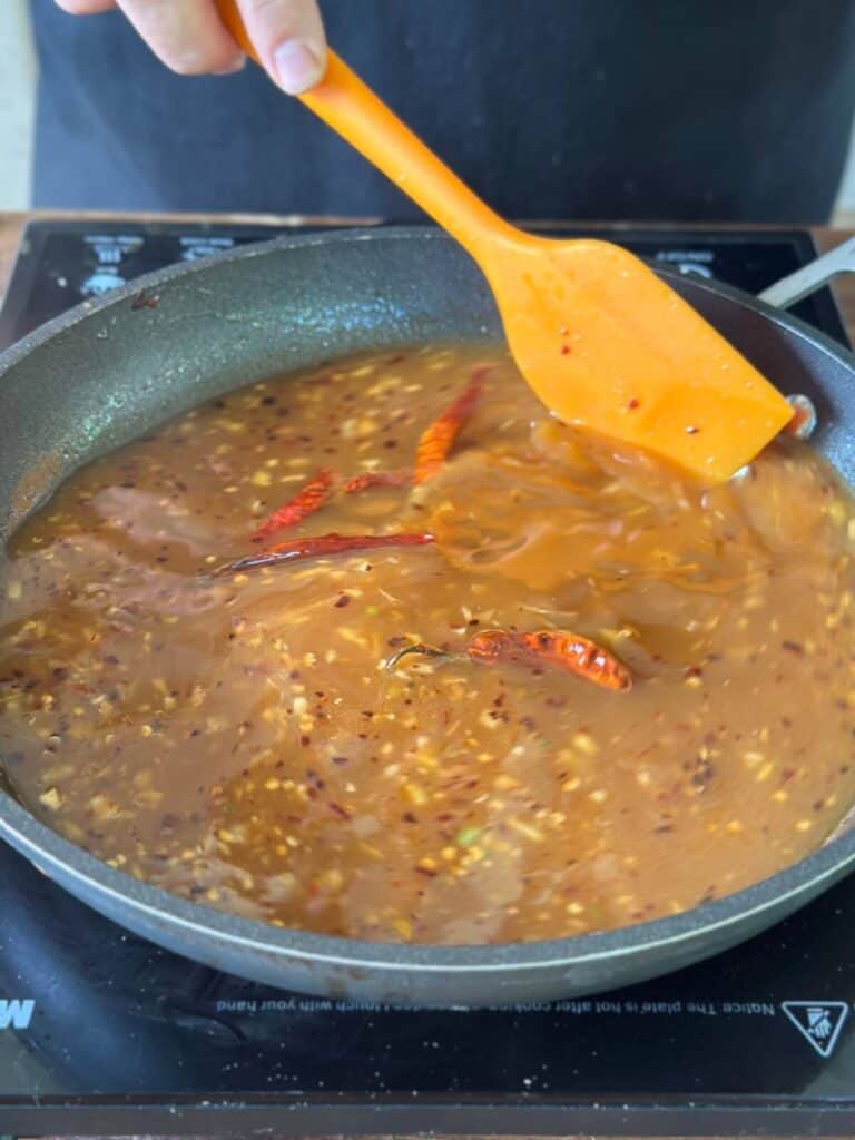 making a spicy orange sauce