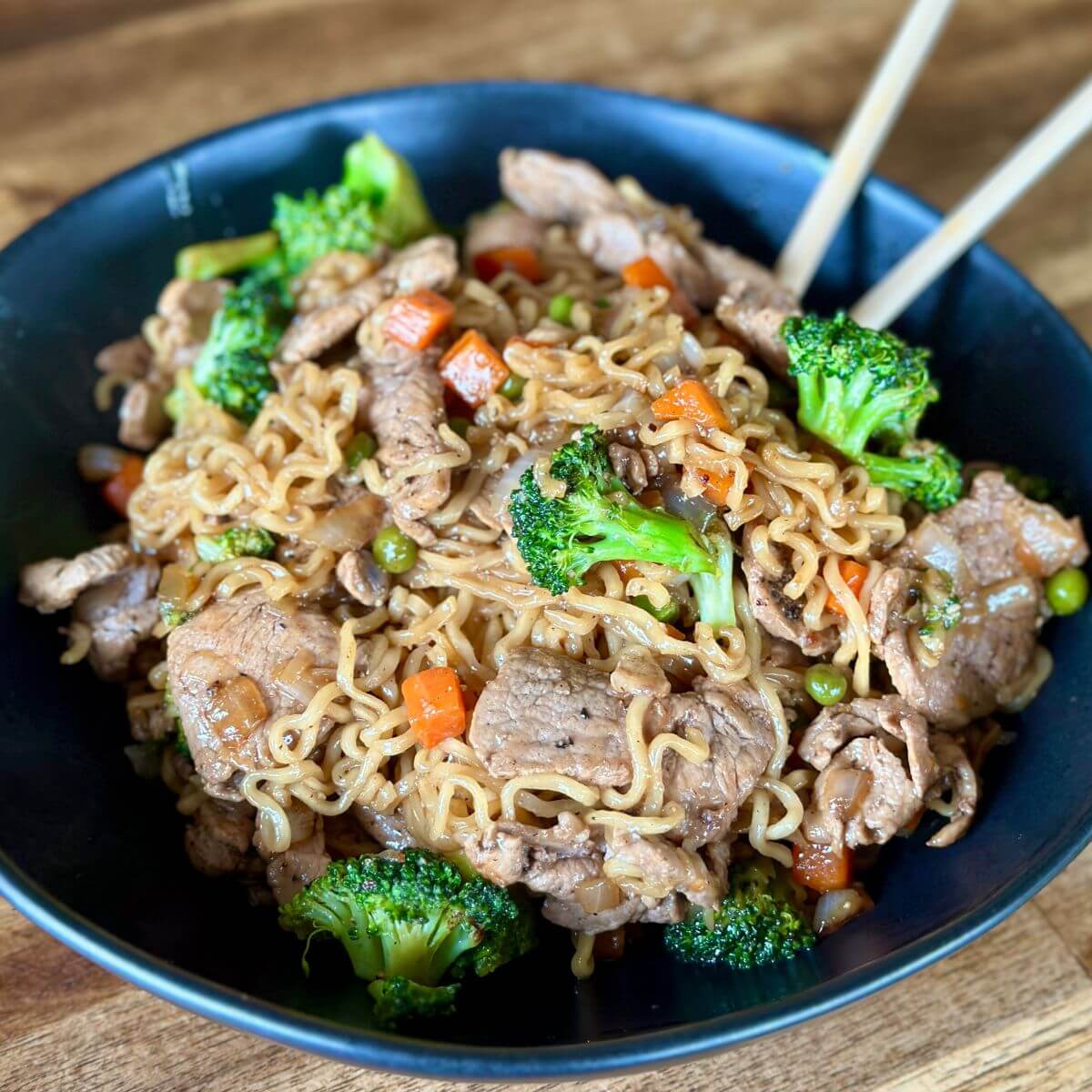 ramen noodle stir fry with pork and vegetables