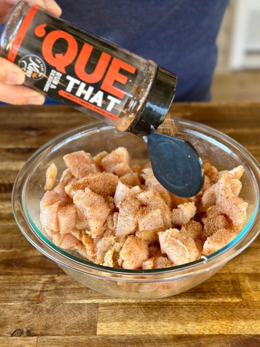 seasoning cut chicken thighs with barbecue seasoning